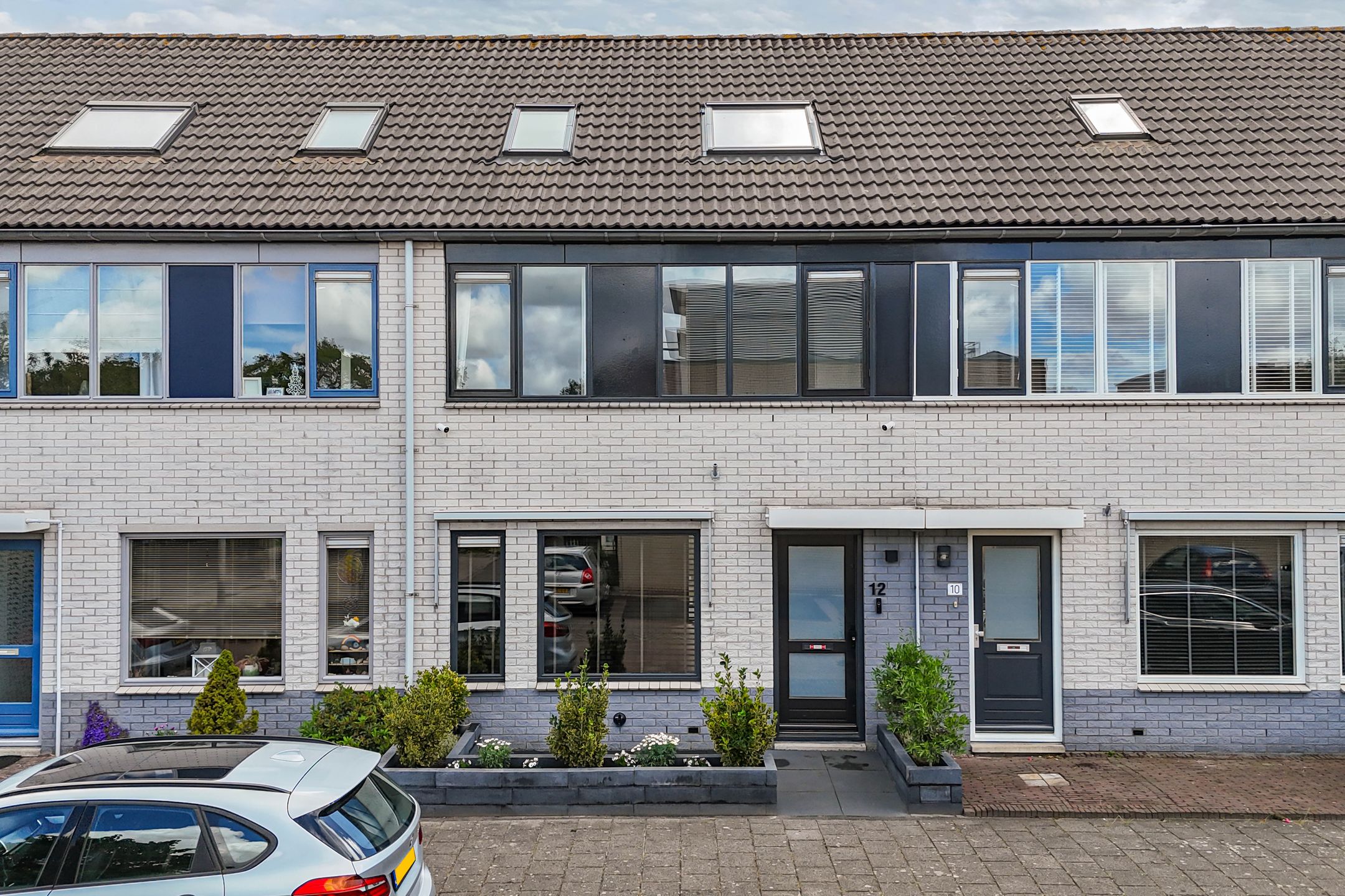 Foto van Jan van Henegouwenstraat 12, Alphen aan den Rijn