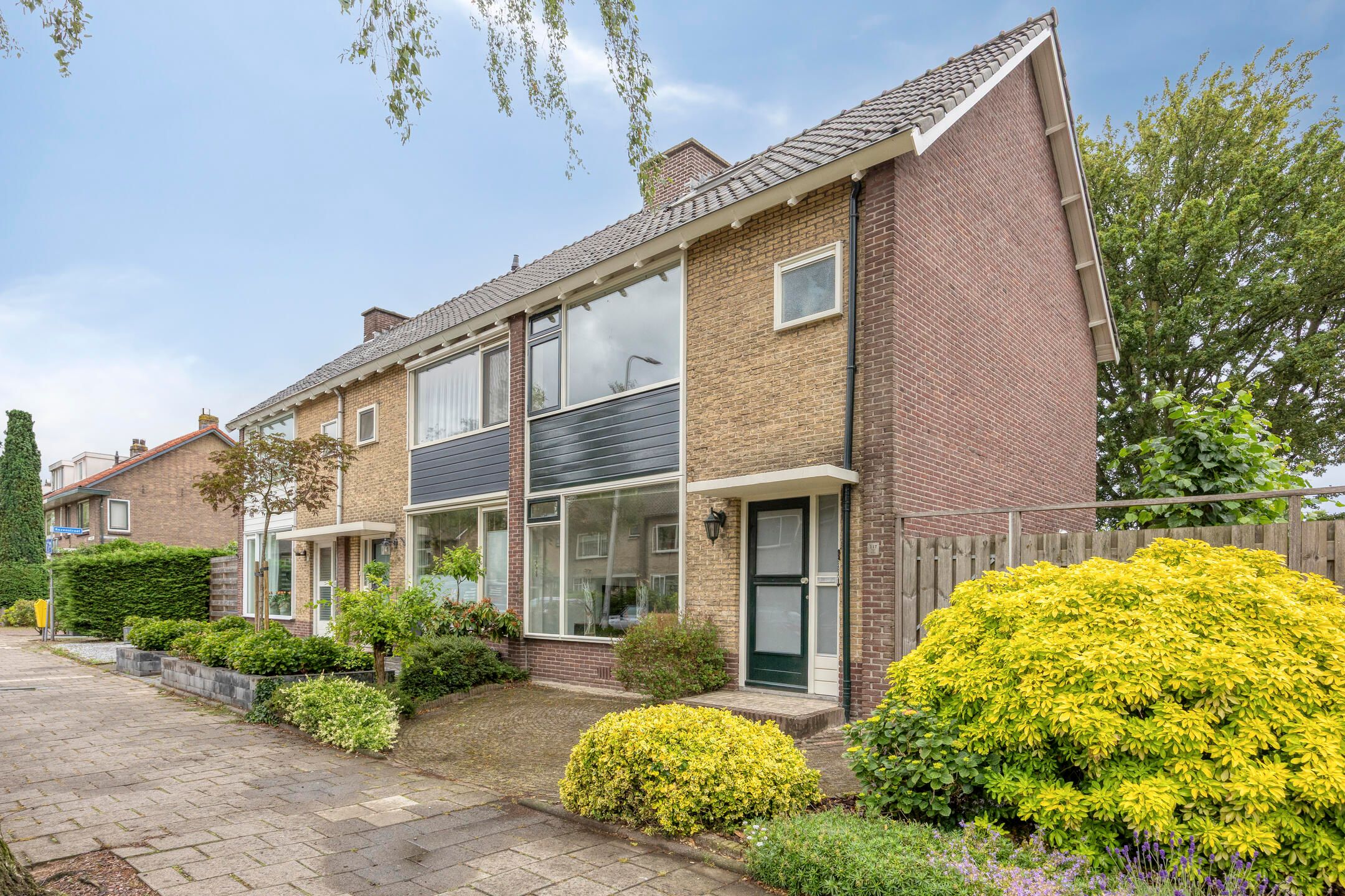 Foto van Van Boetzelaerstraat 117, Alphen aan den Rijn