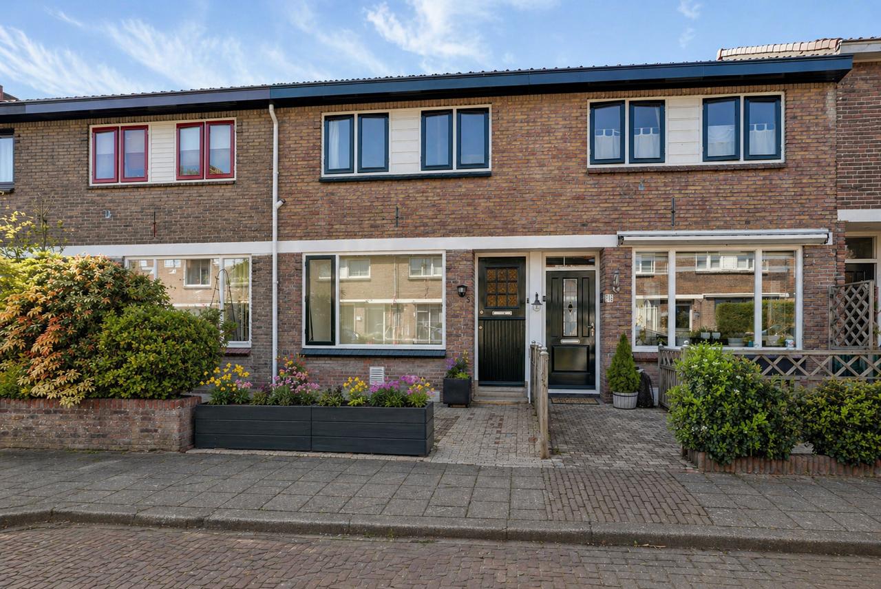 Foto van Hortensiastraat 5, Alphen aan den Rijn