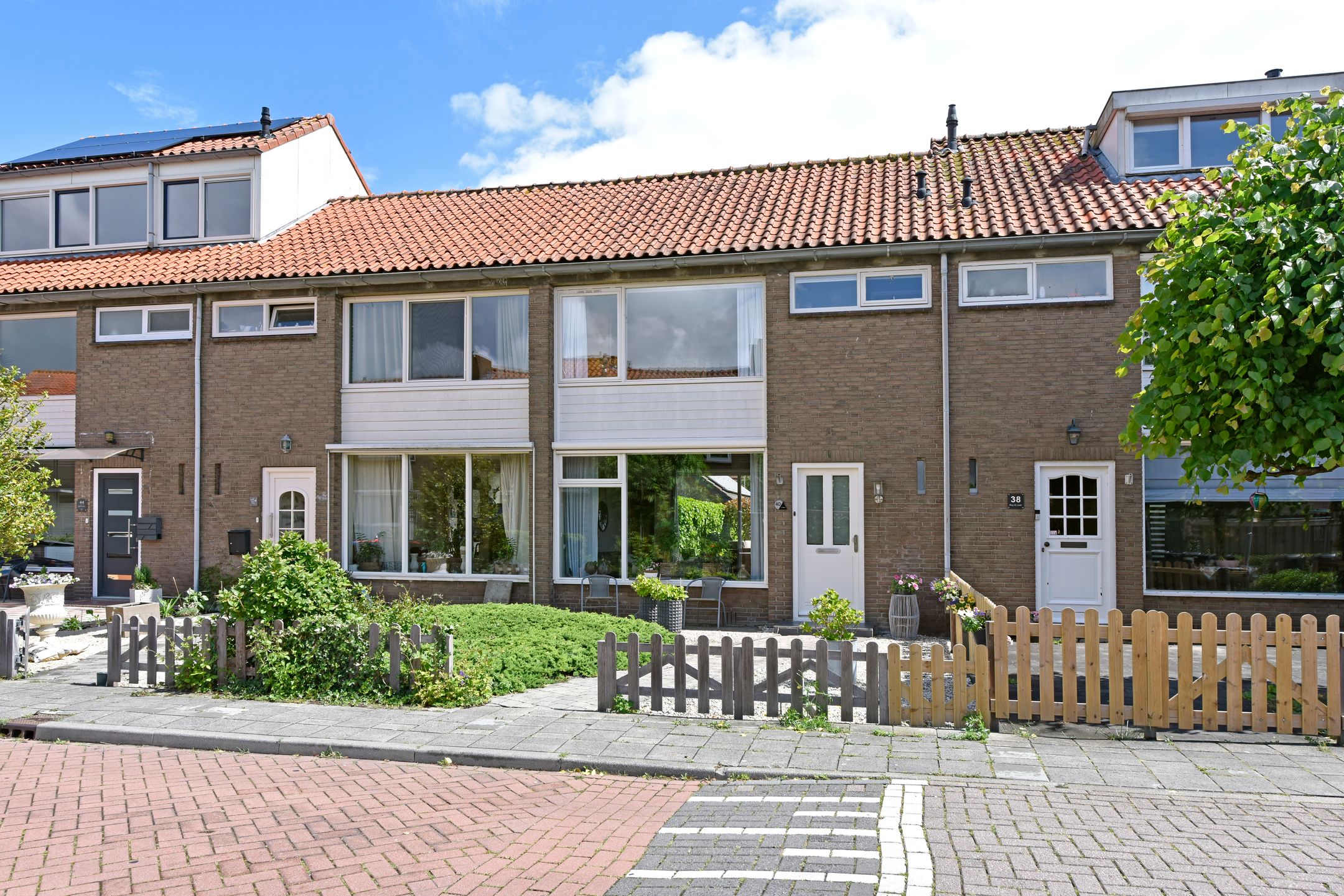 Foto van Elzenstraat 40, Nieuwkoop