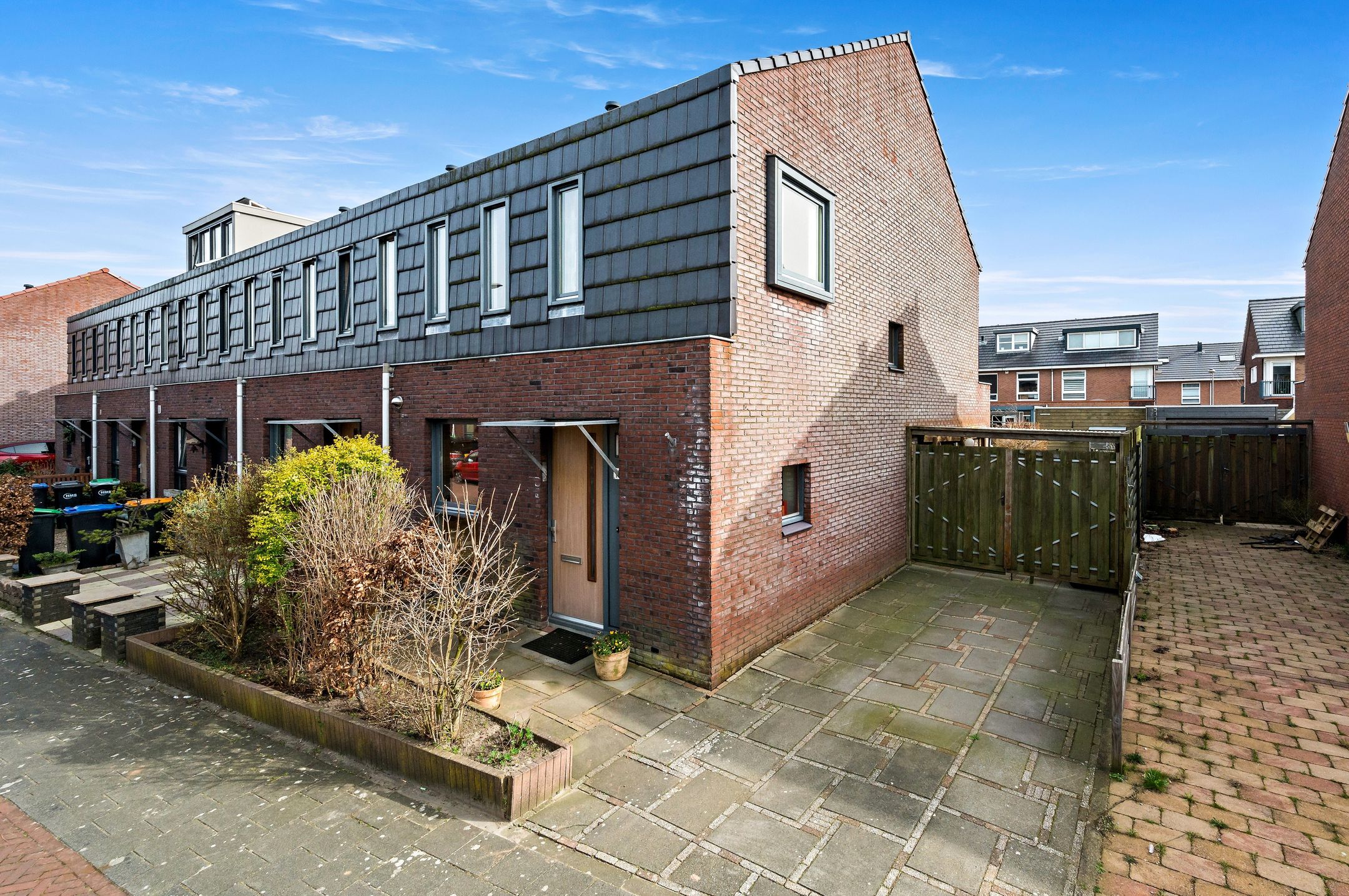 Foto van Tom Navislaan 11, Den Haag