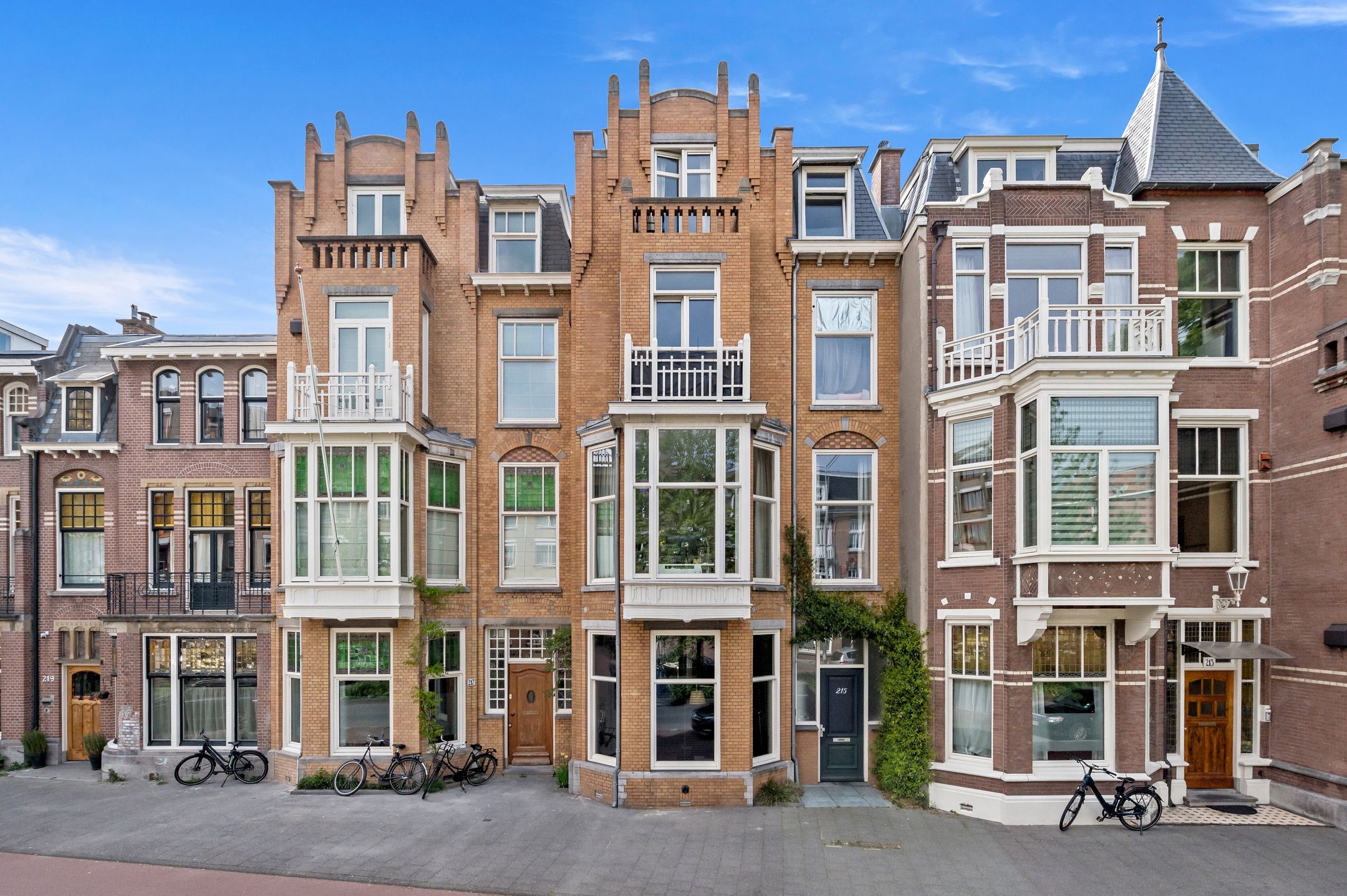 Foto van Groot Hertoginnelaan 215, Den Haag