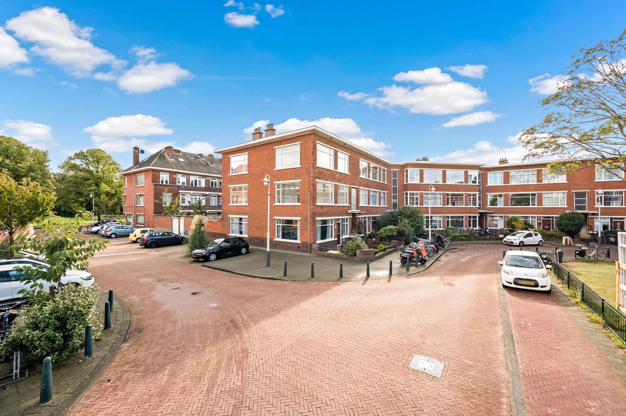 Foto van Damasstraat 345, Den Haag