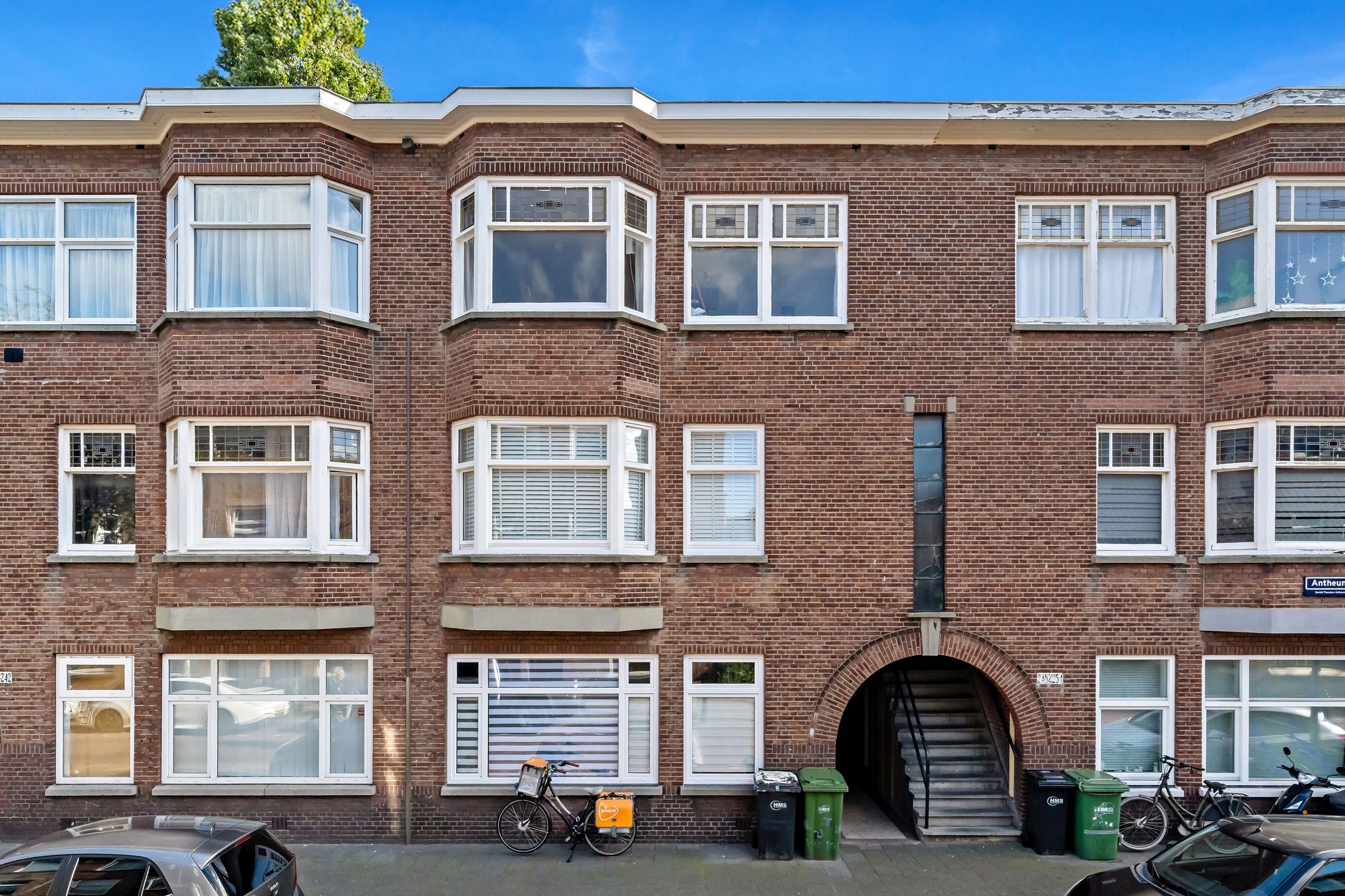 Foto van Antheunisstraat 250, Den Haag Portiekwoning