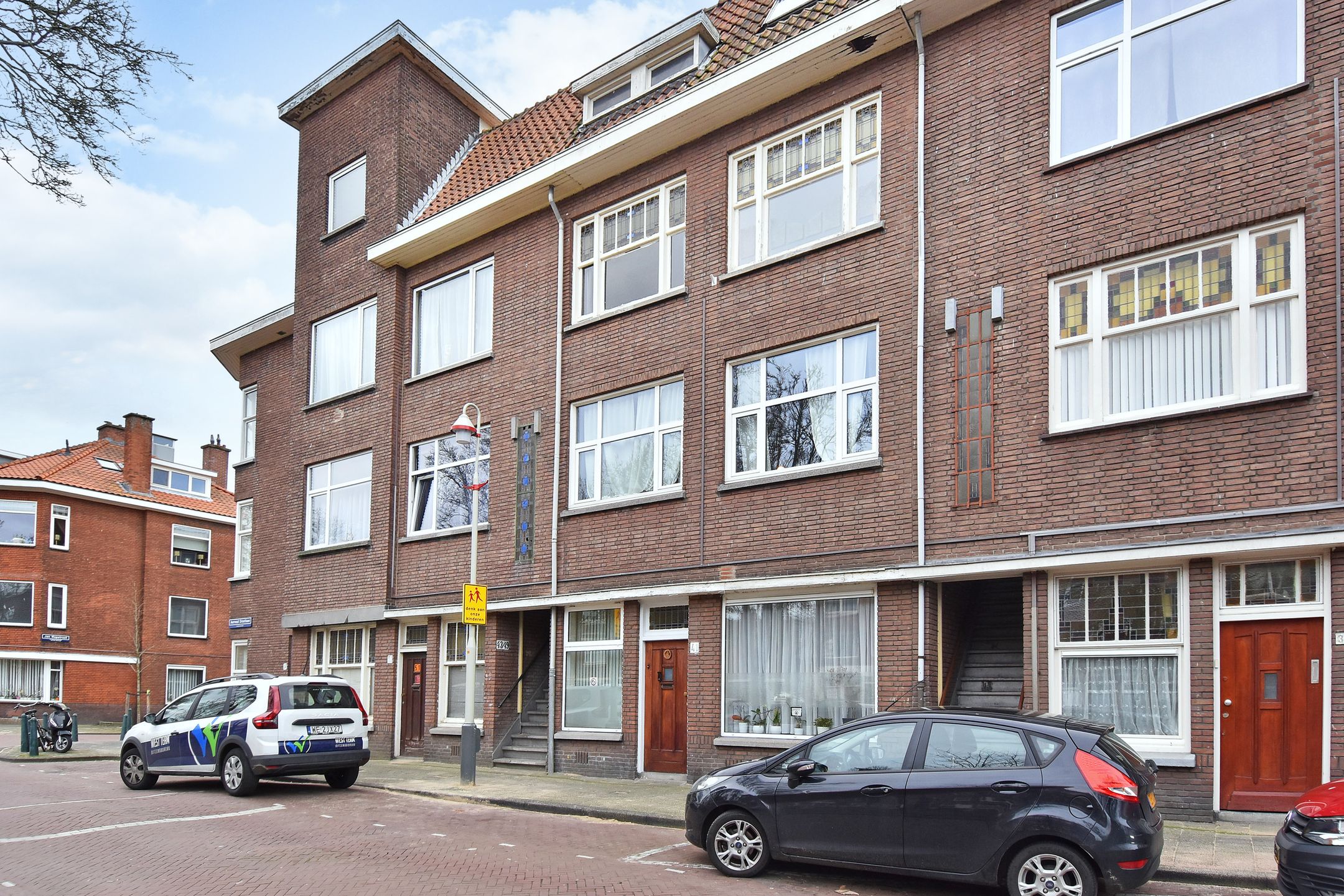 Foto van Aarnout Drostlaan 45, Den Haag
