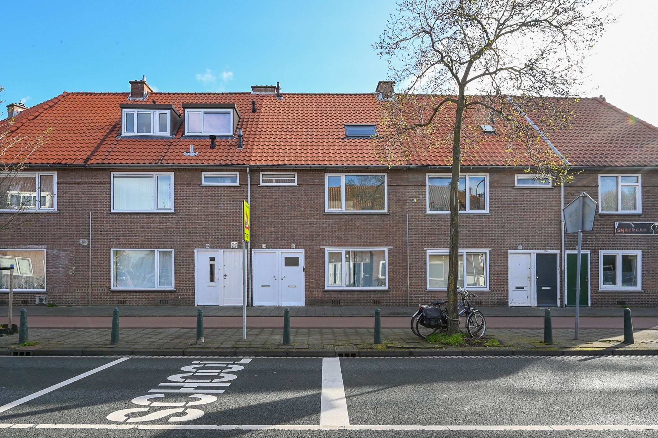 Foto van Alberdingk Thijmstraat 174, Den Haag