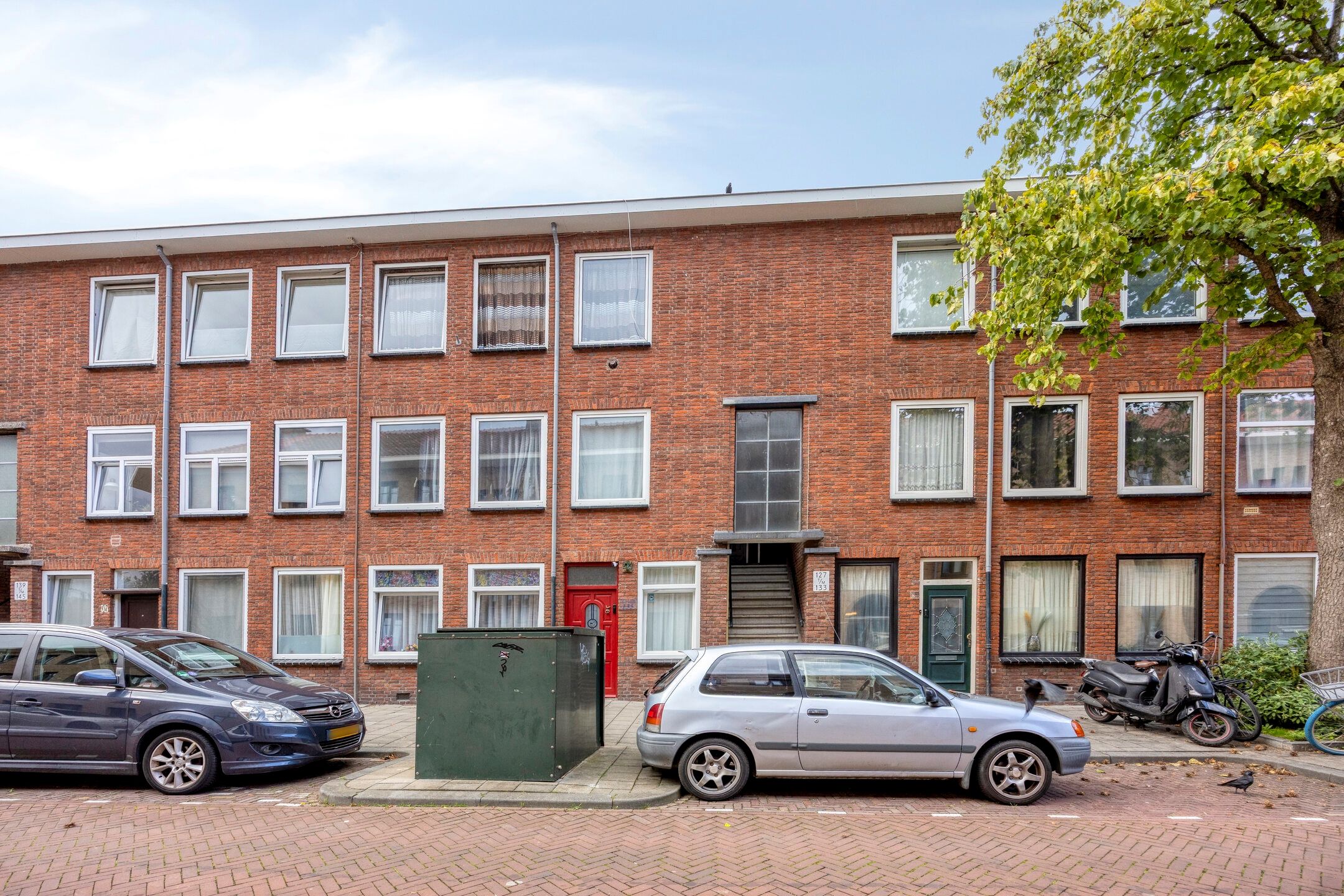 Foto van Van Ruysbroekstraat 133, Den Haag Portiekwoning