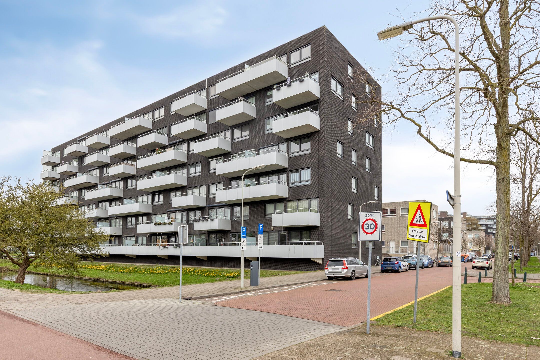 Foto van Wolweversgaarde 393, Den Haag