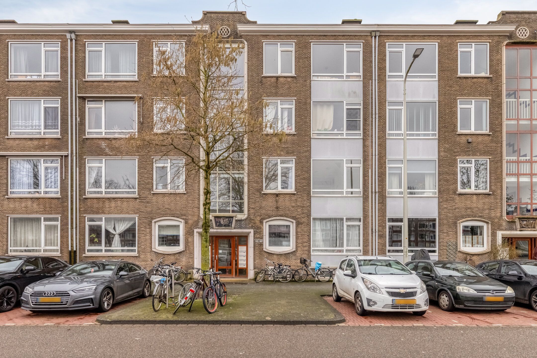 Foto van Veenendaalkade 592, Den Haag