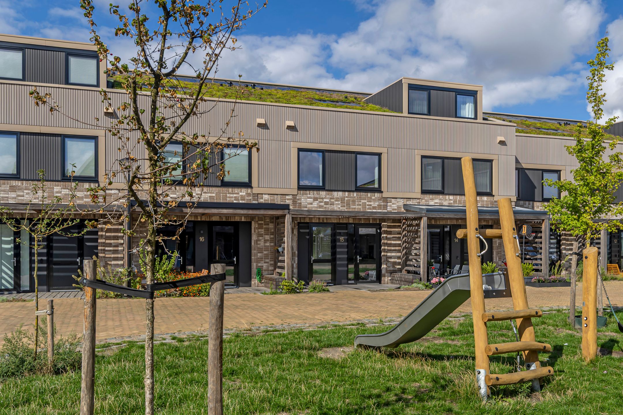 Foto van Ellen Warmondhof 15, Den Haag