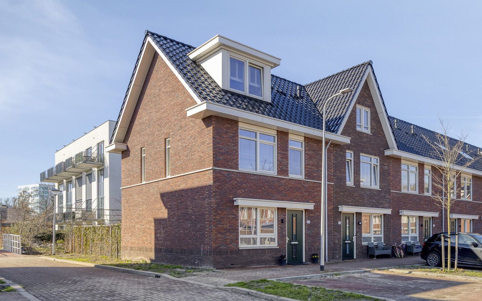 Foto van Edgar du Perronstraat 82, Den Haag