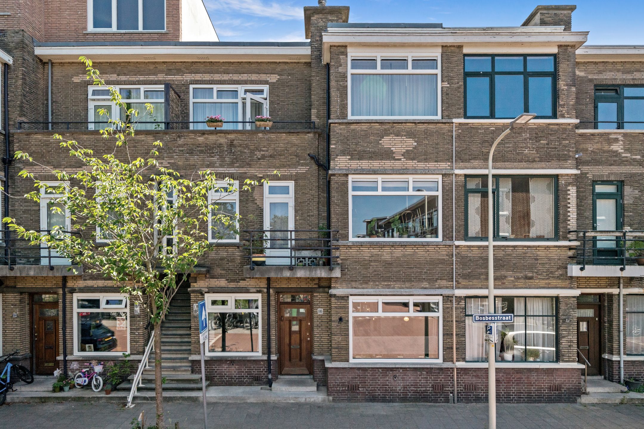 Foto van Bosbesstraat 112, Den Haag