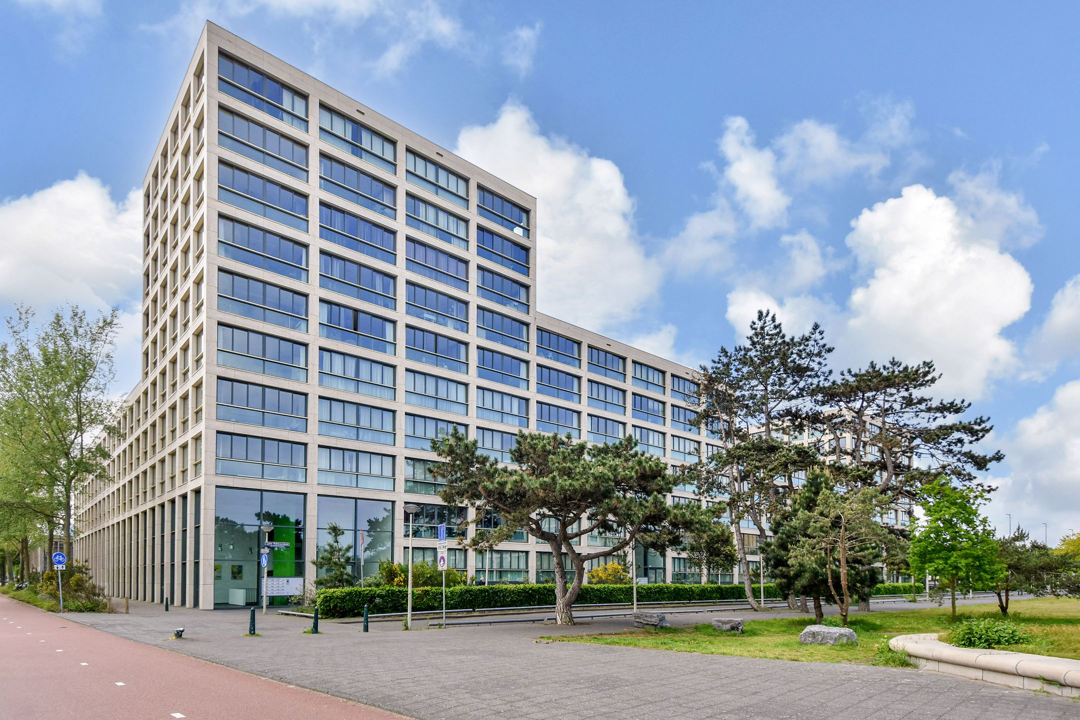 Foto van Tjalie Robinsonduin 24, Den Haag