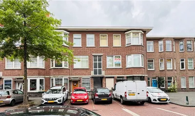 Foto van Nunspeetlaan 143, Den Haag Portiekwoning