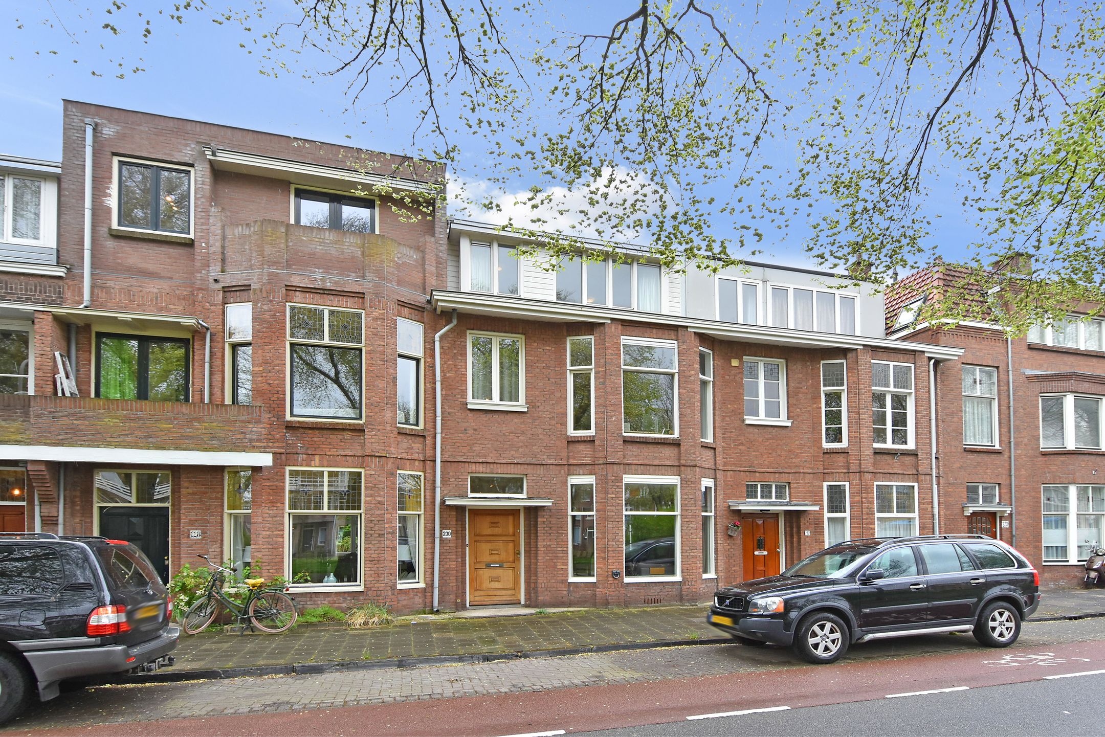 Foto van Van Boetzelaerlaan 230, Den Haag