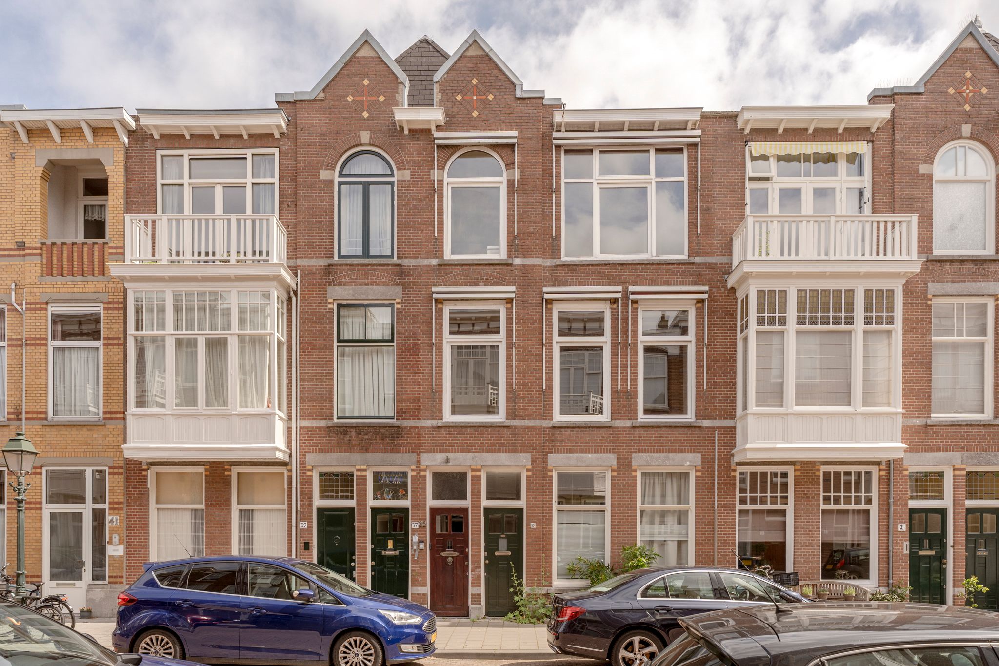 Foto van Van Weede van Dijkveldstraat 35, Den Haag
