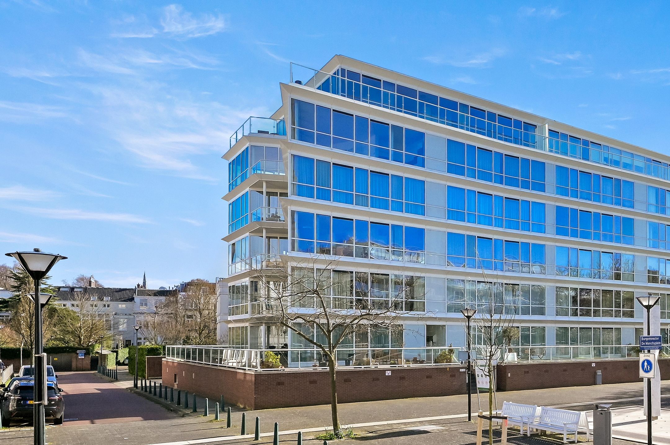 Foto van Burgemeester De Monchyplein 48, Den Haag