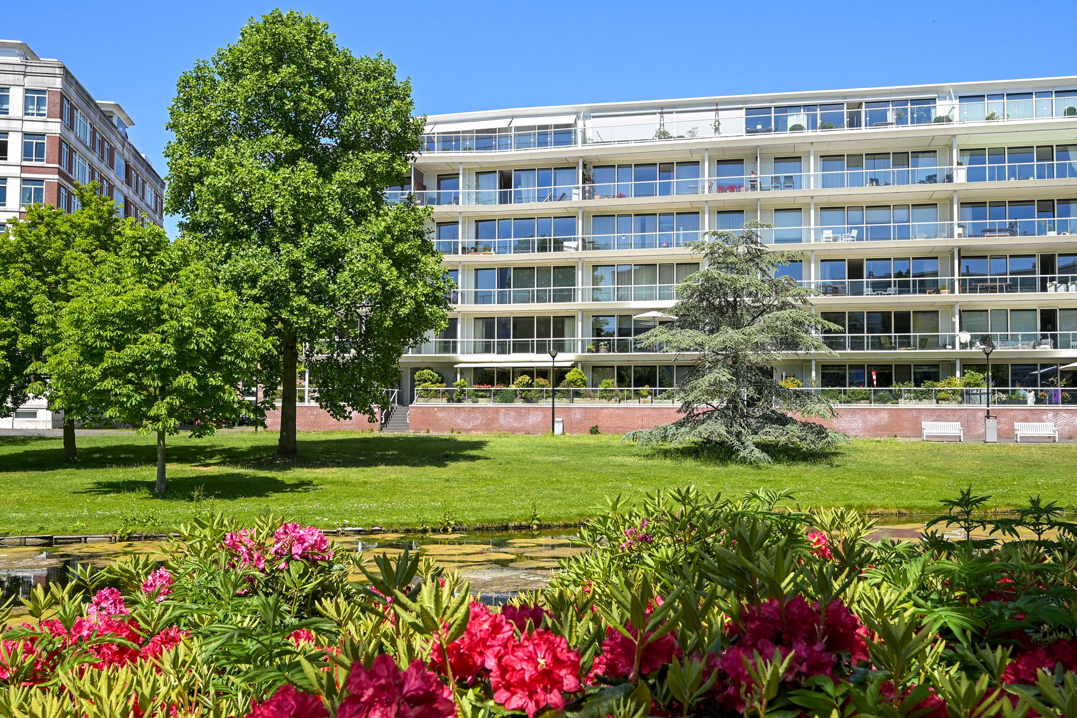 Foto van Burgemeester De Monchyplein 238, Den Haag