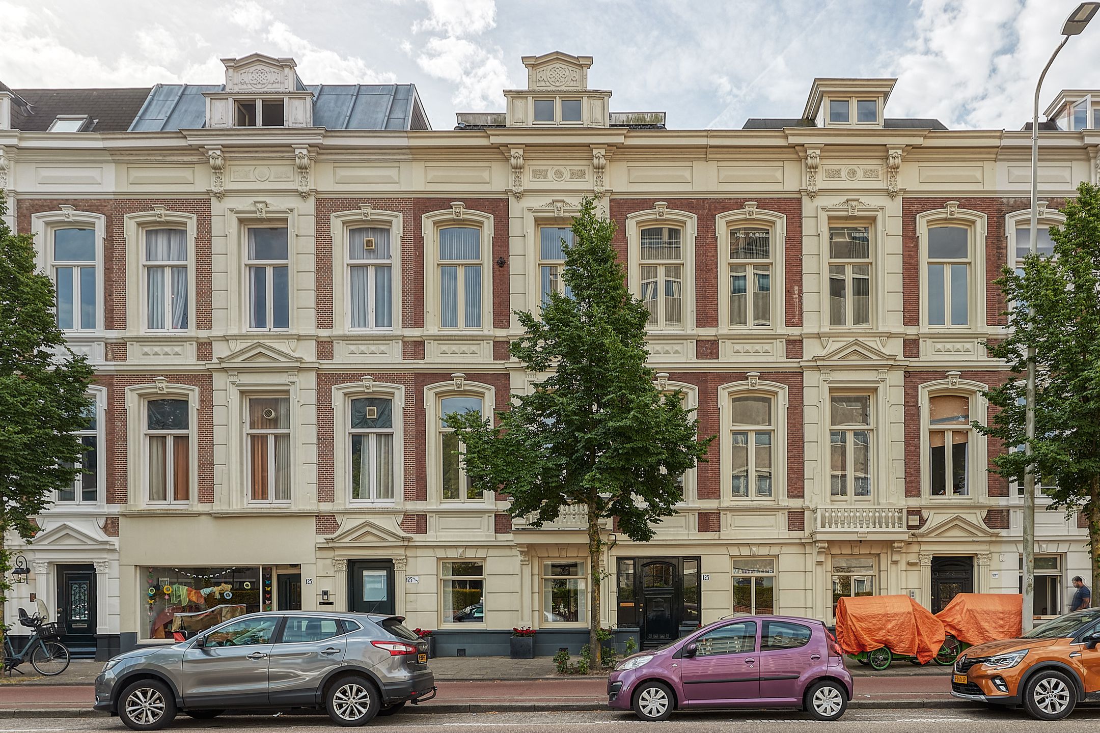 Foto van Bezuidenhoutseweg 123, Den Haag