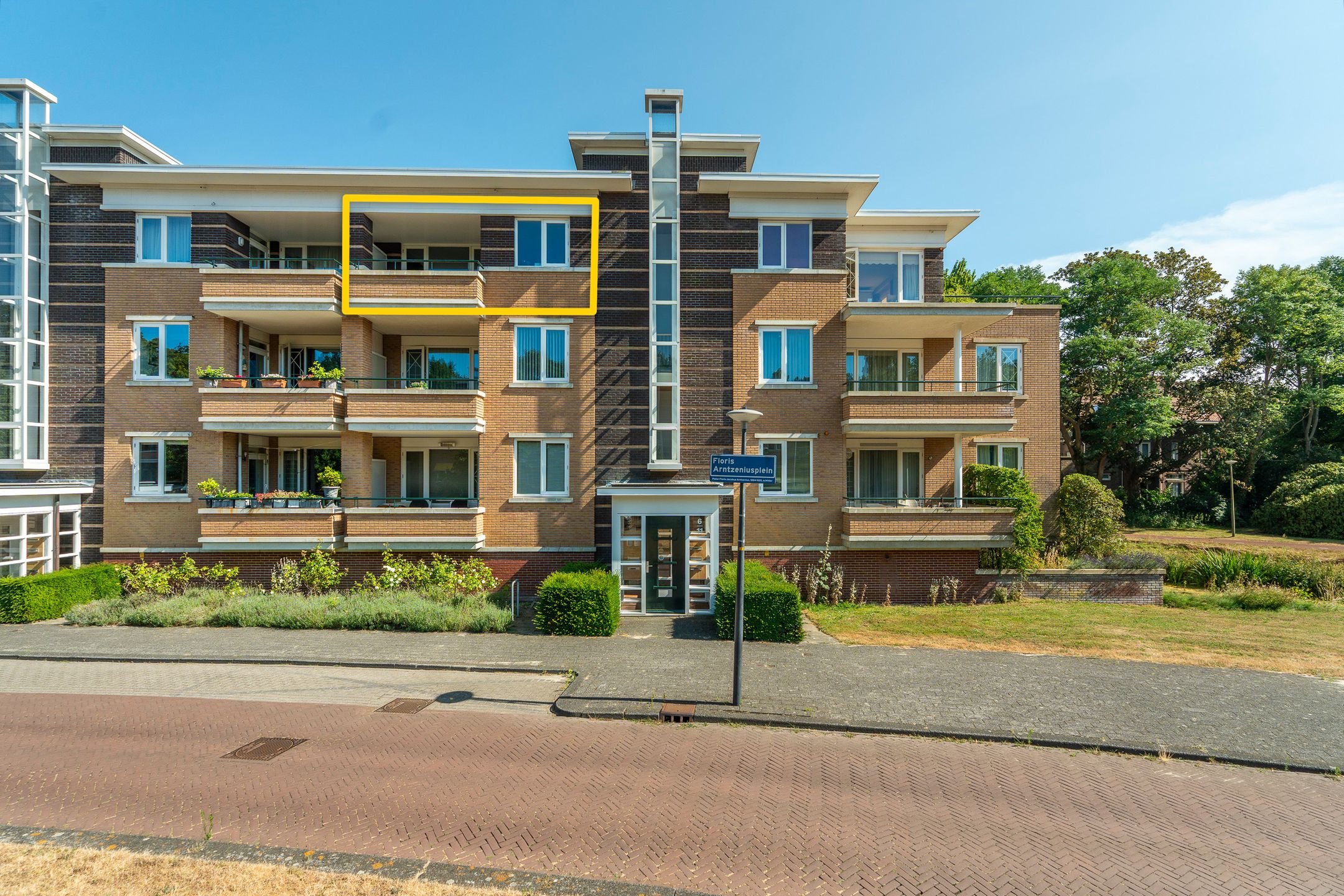 Foto van Floris Arntzeniusplein 11, Den Haag