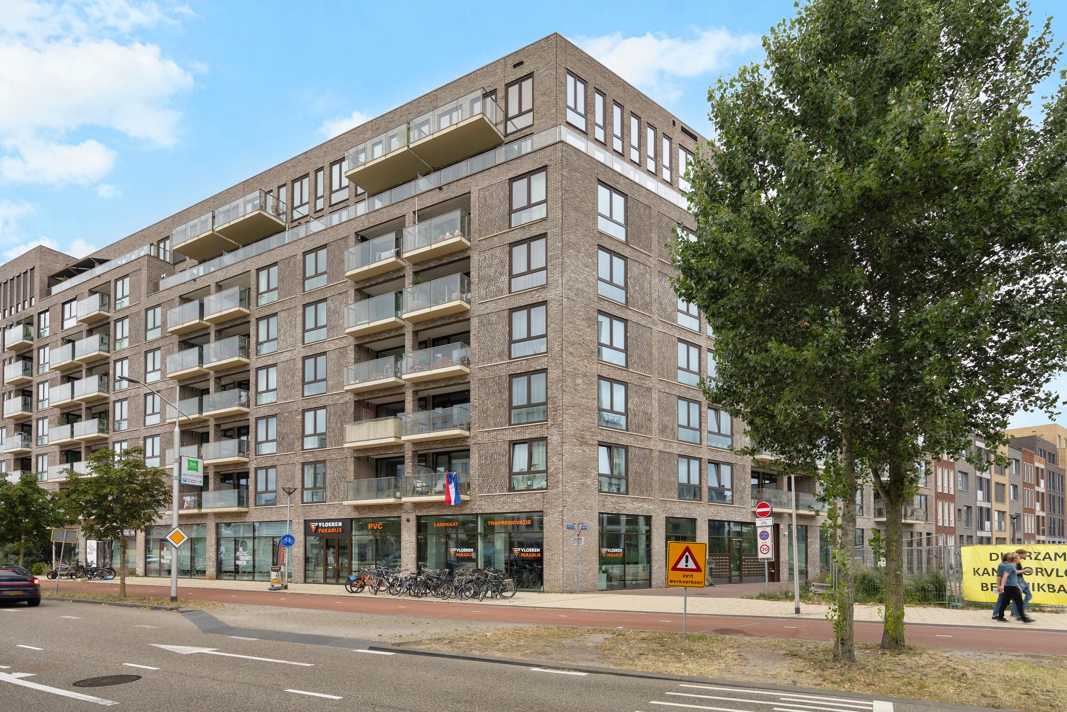 Foto van Van Leeuwenhoekpark 230, Delft