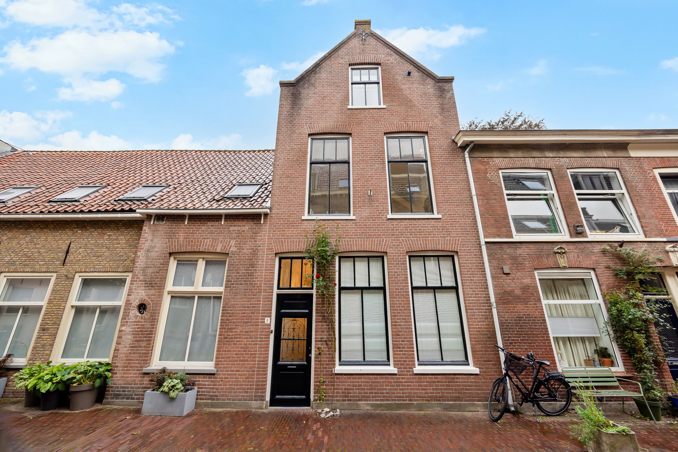 Foto van Annastraat 1A, Delft