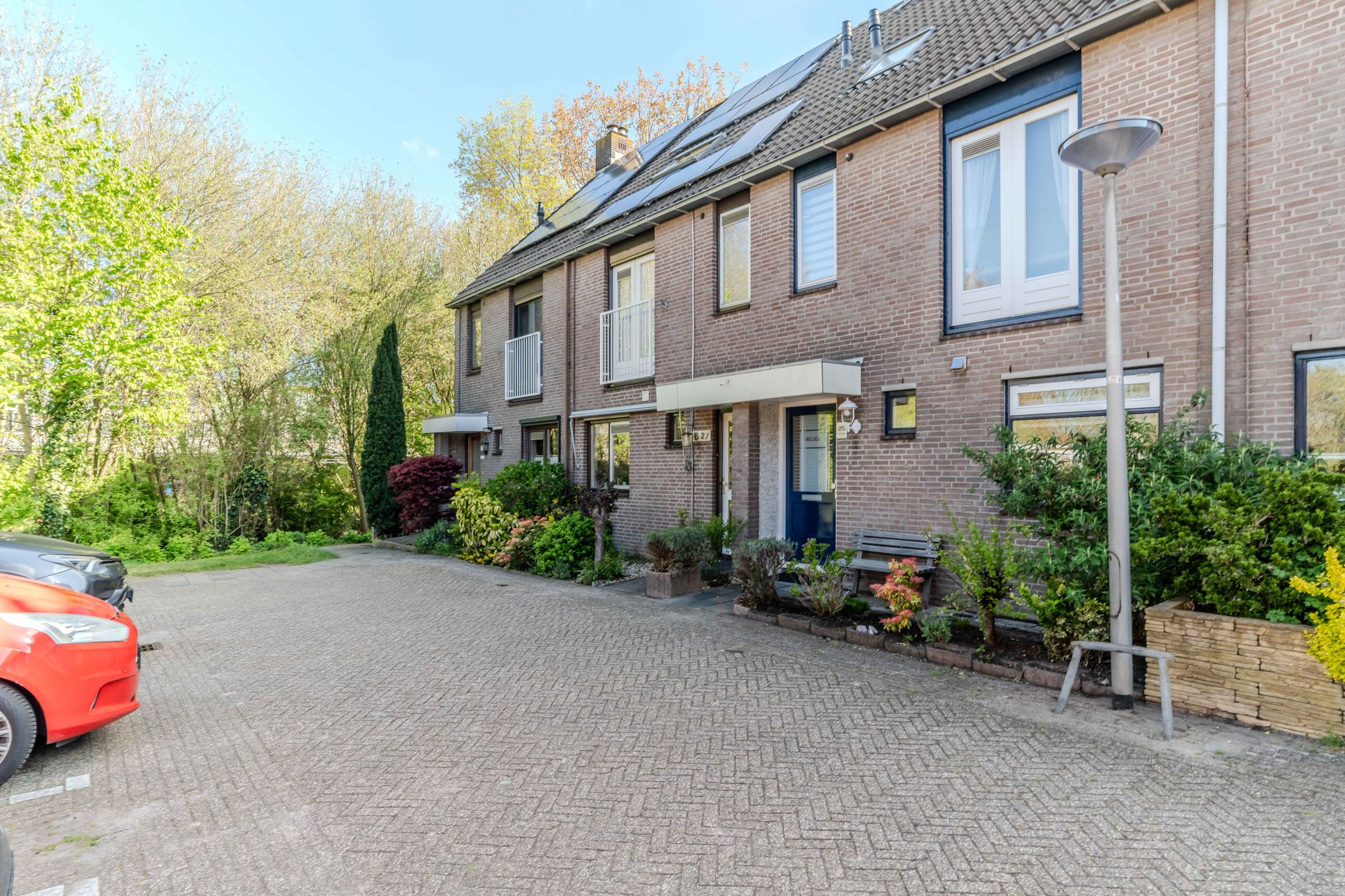 Foto van Hélder Câmarastraat 27, Delft