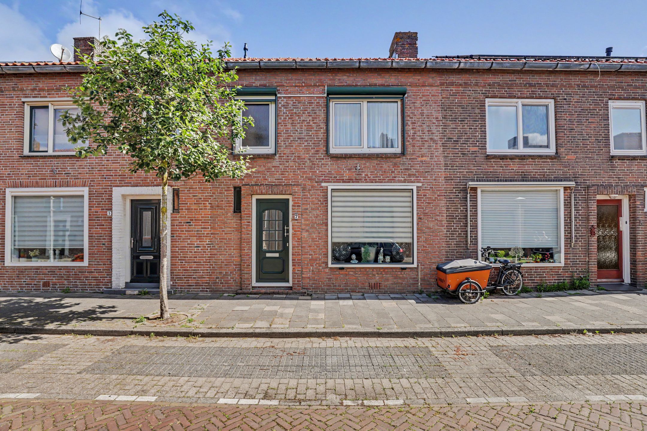 Foto van Ahornstraat 7, Monster