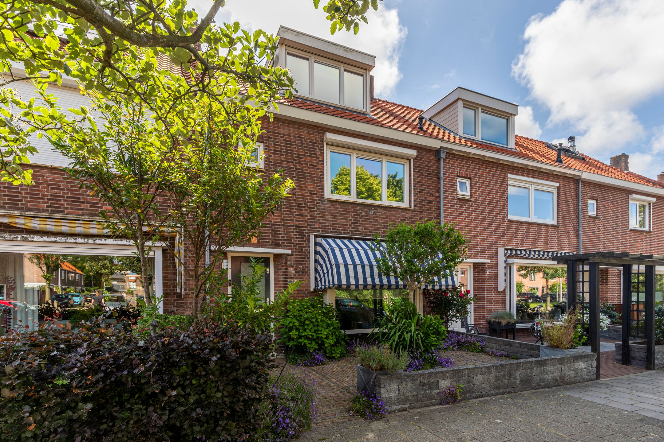 Foto van Larixlaan 45, Monster