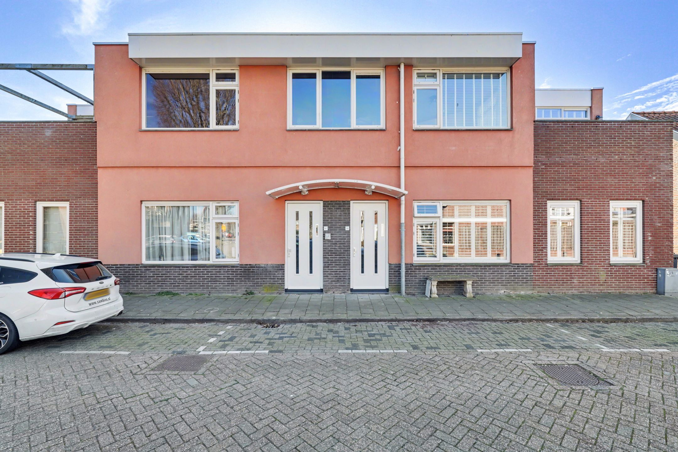 Foto van Helmstraat 16A, Monster