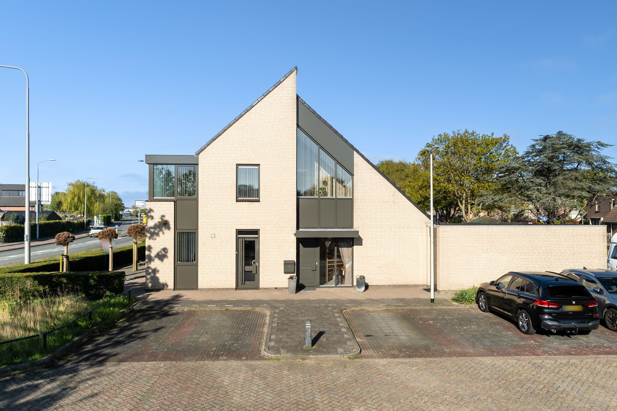 Foto van Bach 3, Monster