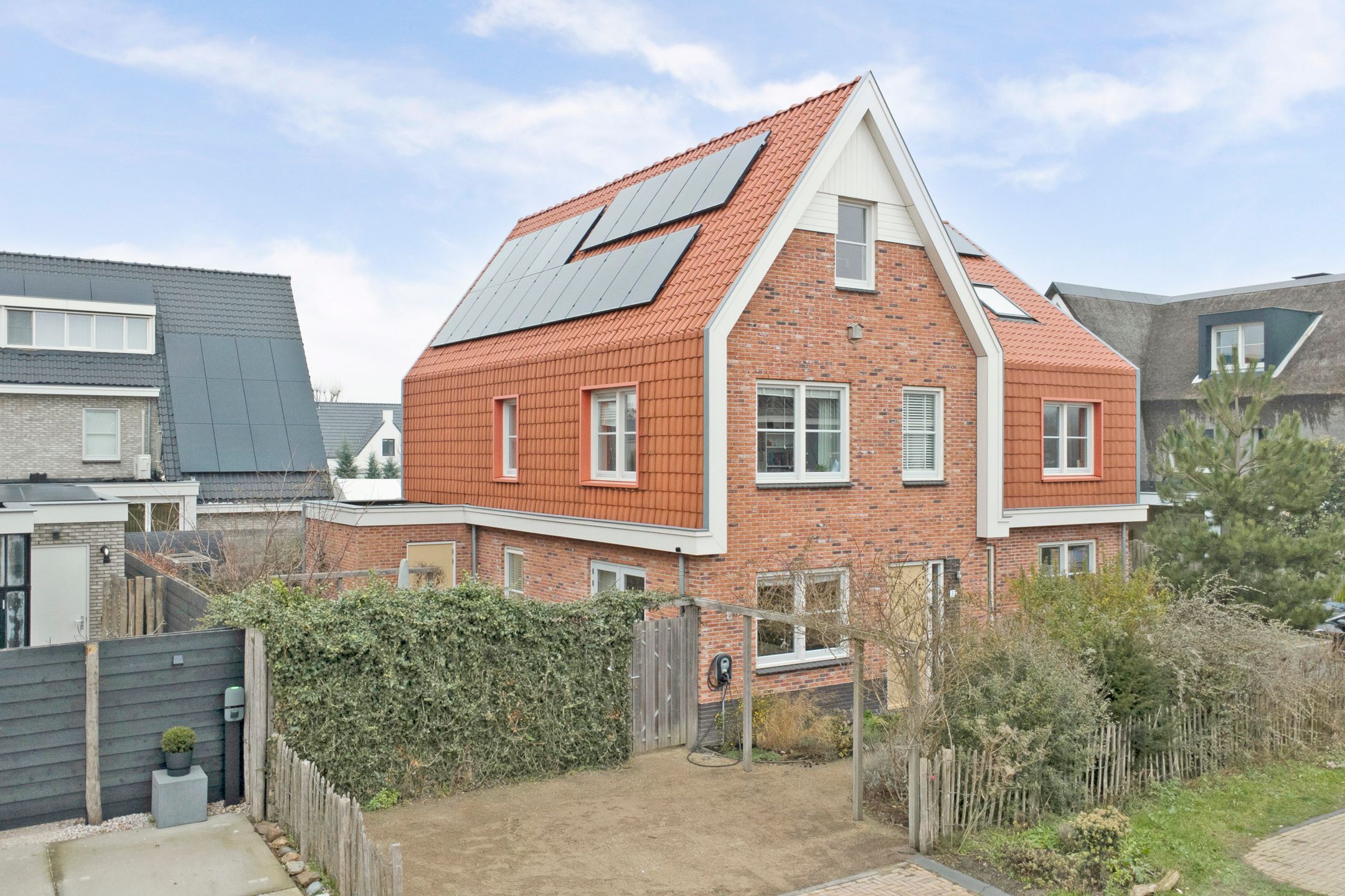 Foto van Santhorsthof 37, Monster
