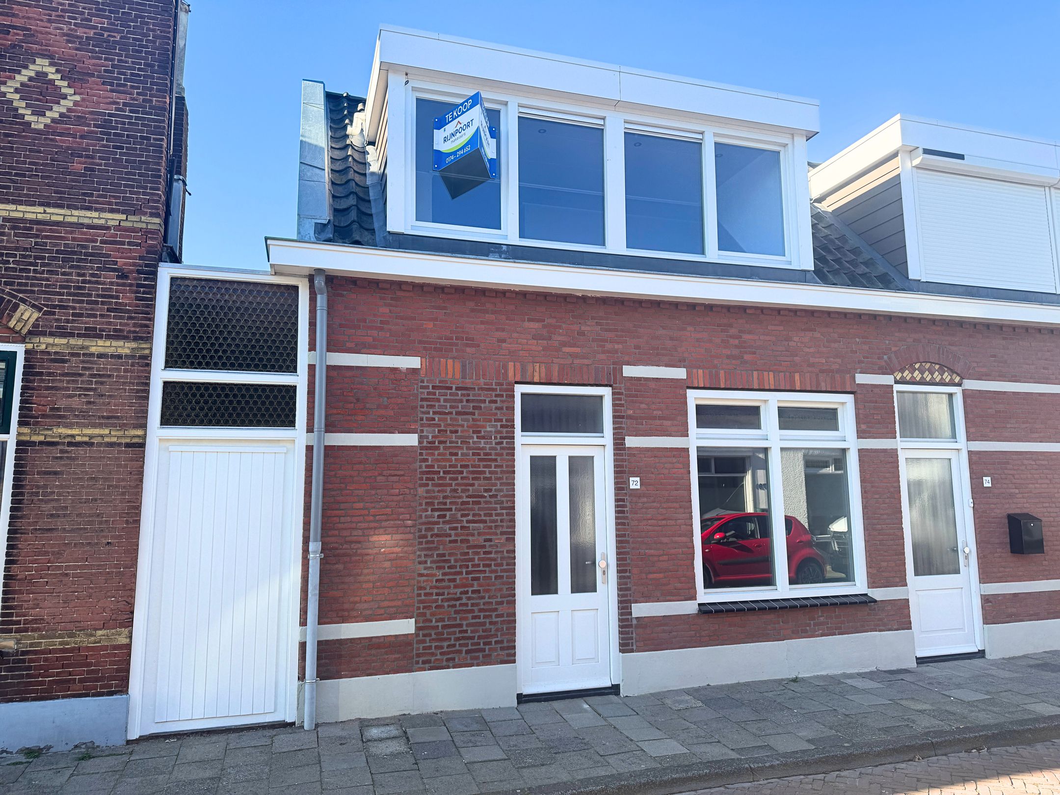Foto van Rijnweg 72, Monster