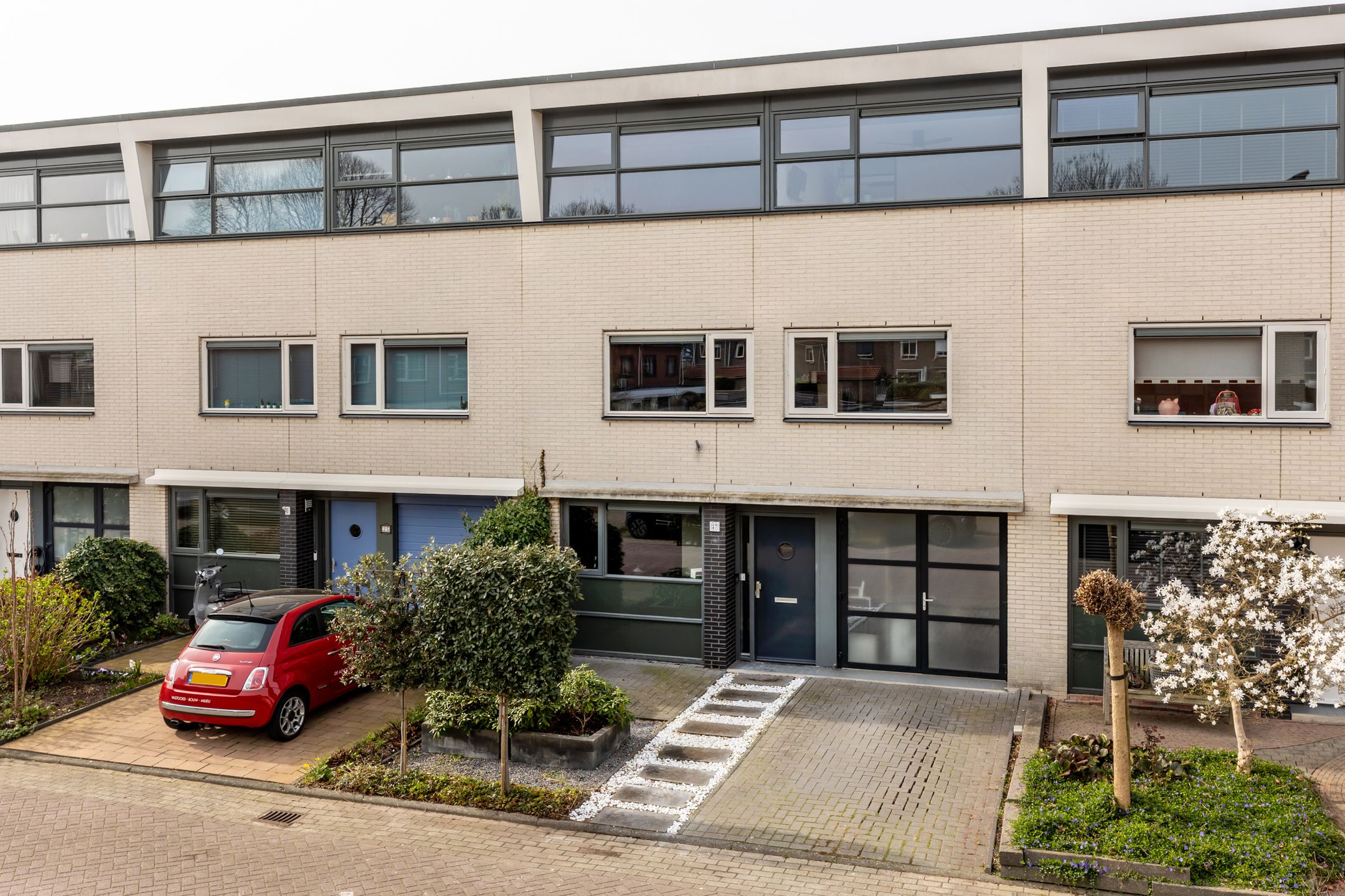 Foto van Wolga 27, Nieuwerkerk aan den IJssel