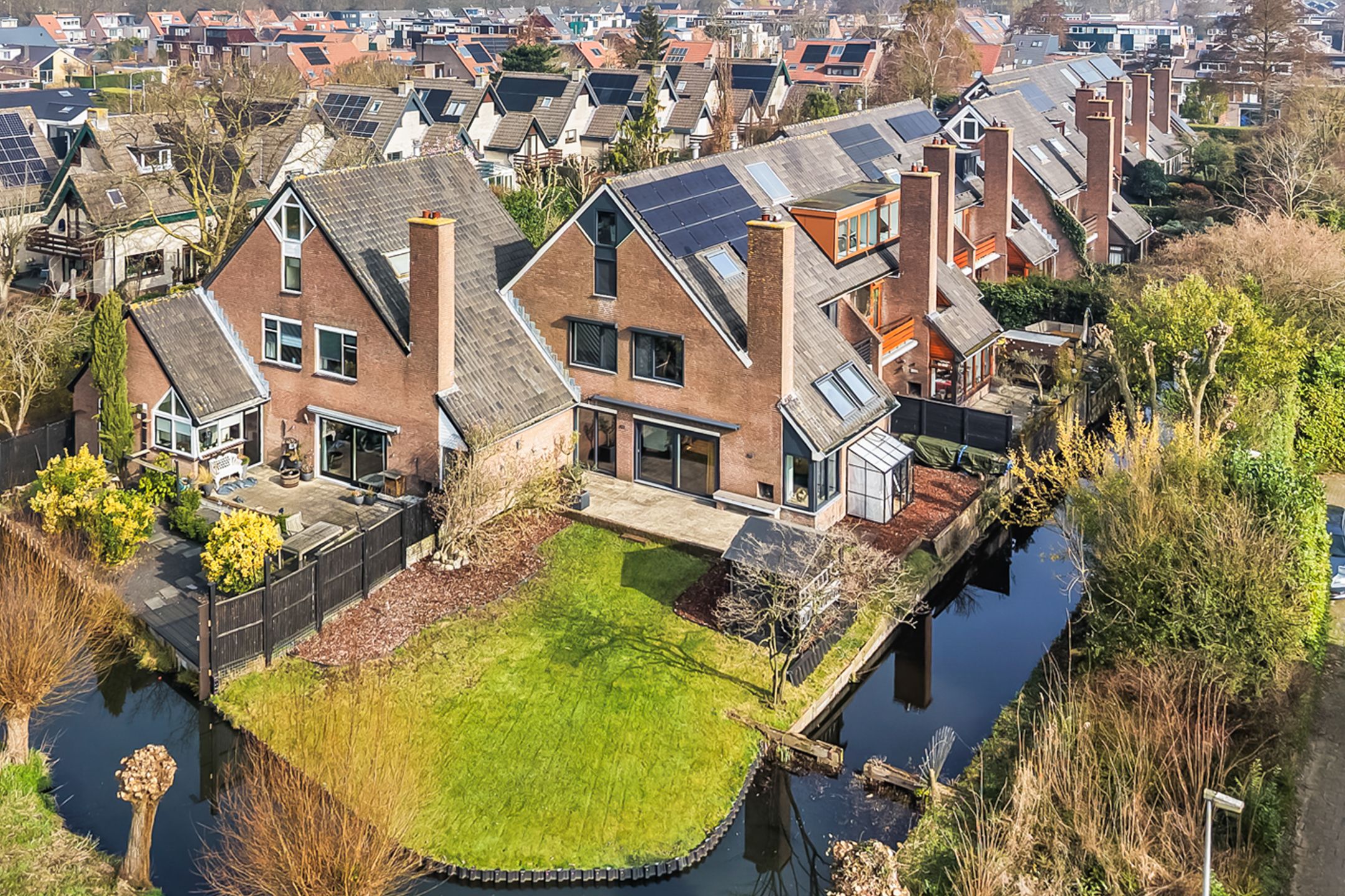 Foto van Moerasmos 10, Nieuwerkerk aan den IJssel