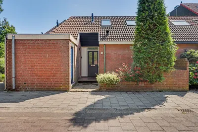 Foto van Sterremos 76, Nieuwerkerk Aan Den Ijssel Geschakelde woning