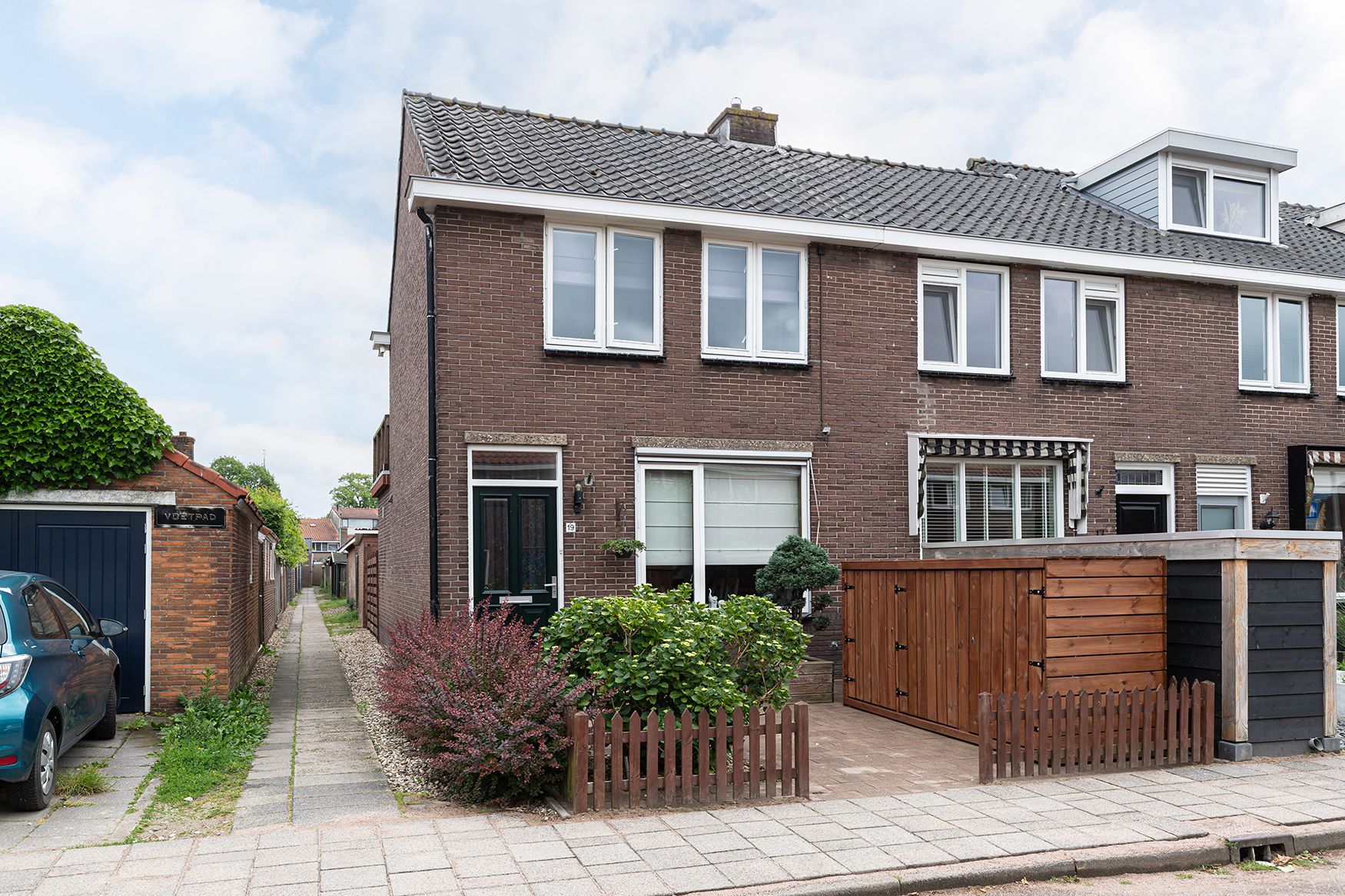 Foto van Von Lindernstraat 19, Alblasserdam