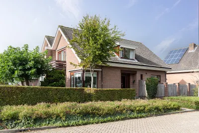 Foto van Meidoornstraat 2, Bleskensgraaf ca