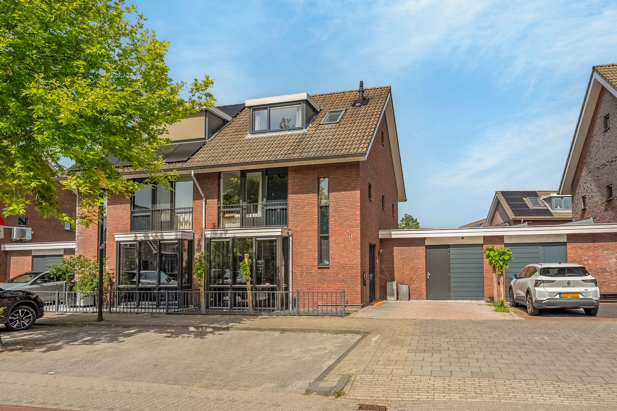 Foto van Vrijenburglaan 71, Barendrecht