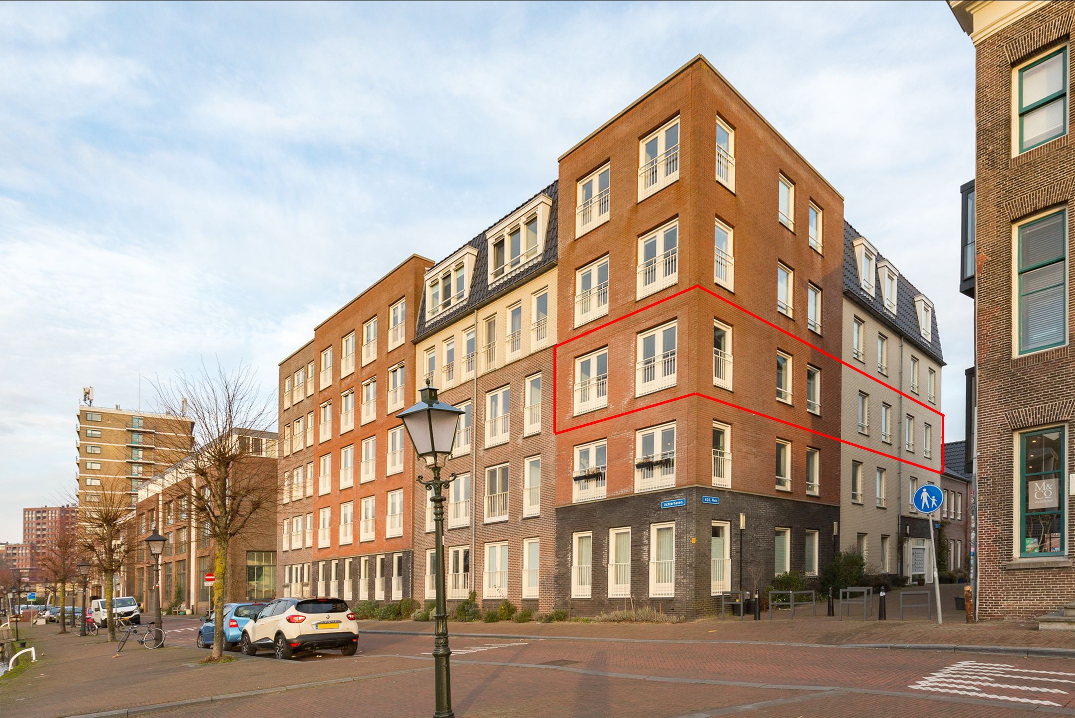 Foto van V.O.C.-plein 10, Rotterdam