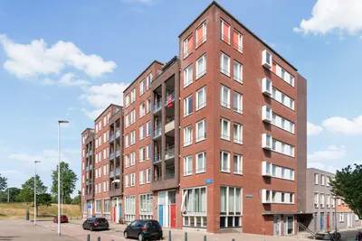 Foto van Piet Paaltjensplein 37, Rotterdam
