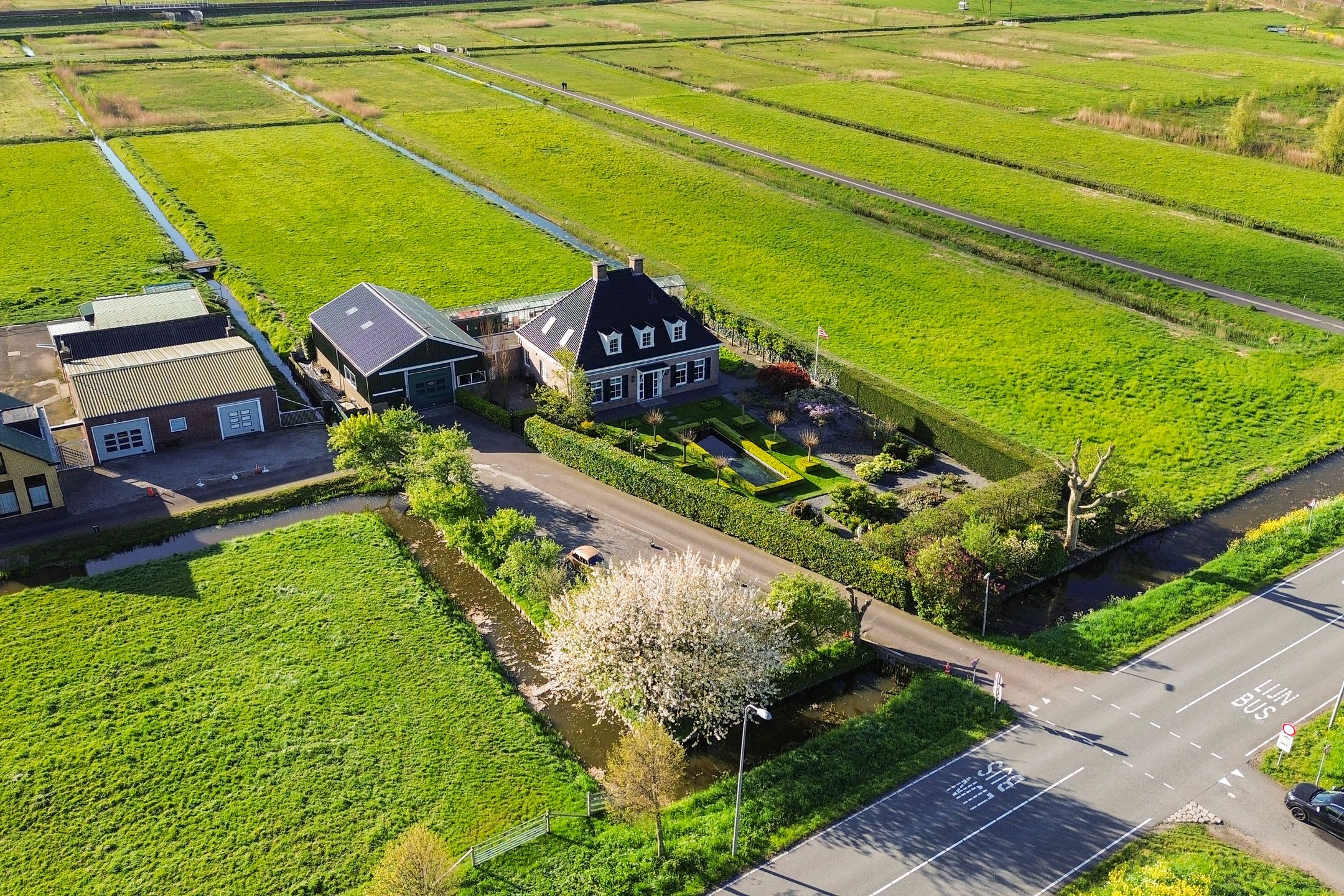 Foto van Zwarteweg 21, Rotterdam