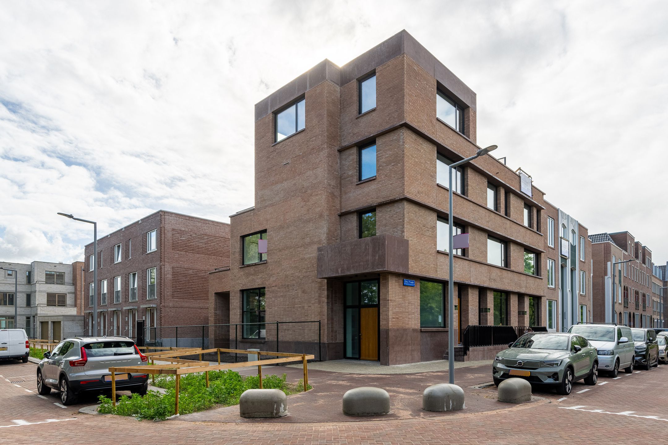 Foto van Drs. P-kade 2, Rotterdam