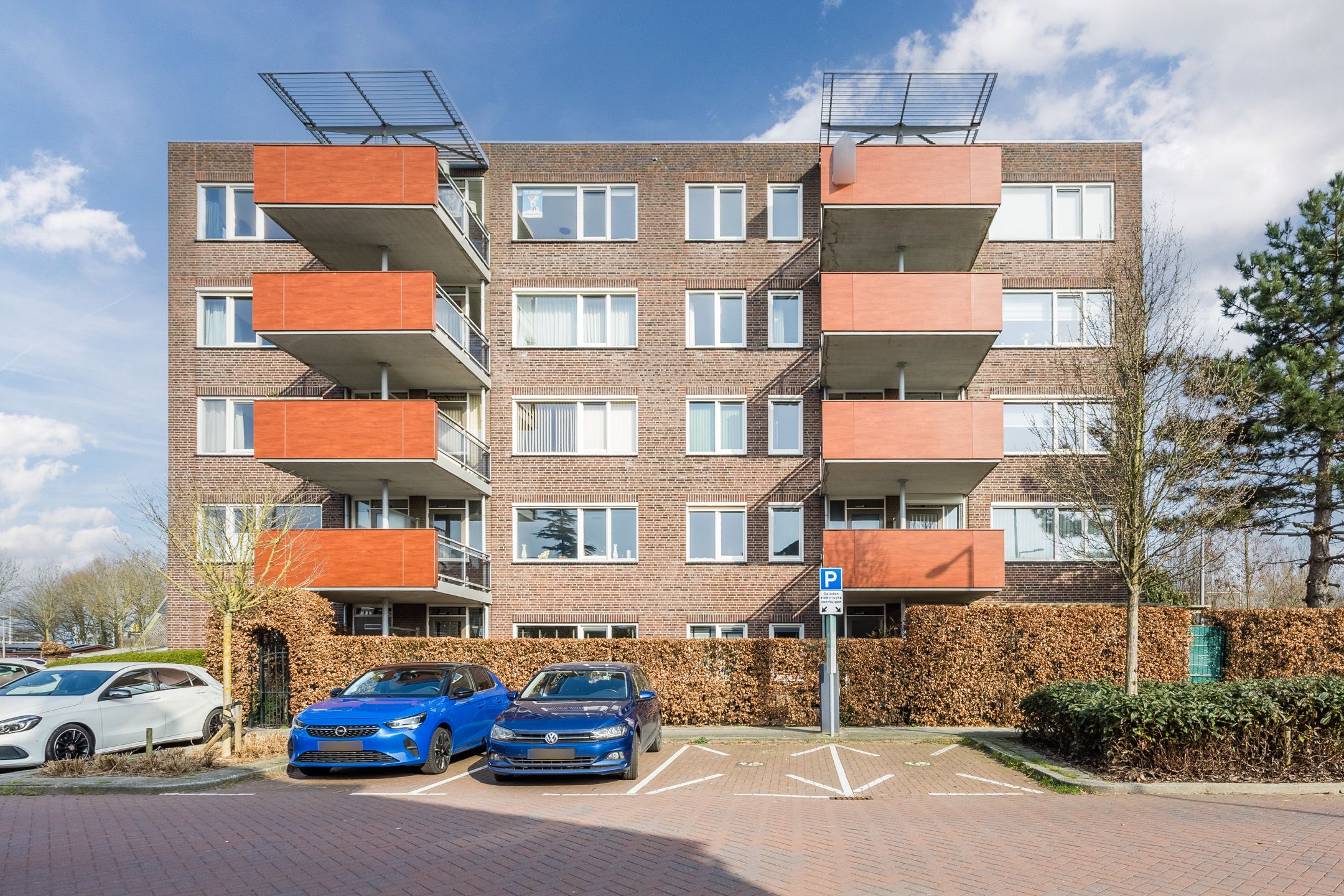 Foto van Djeddalaan 154, Rotterdam