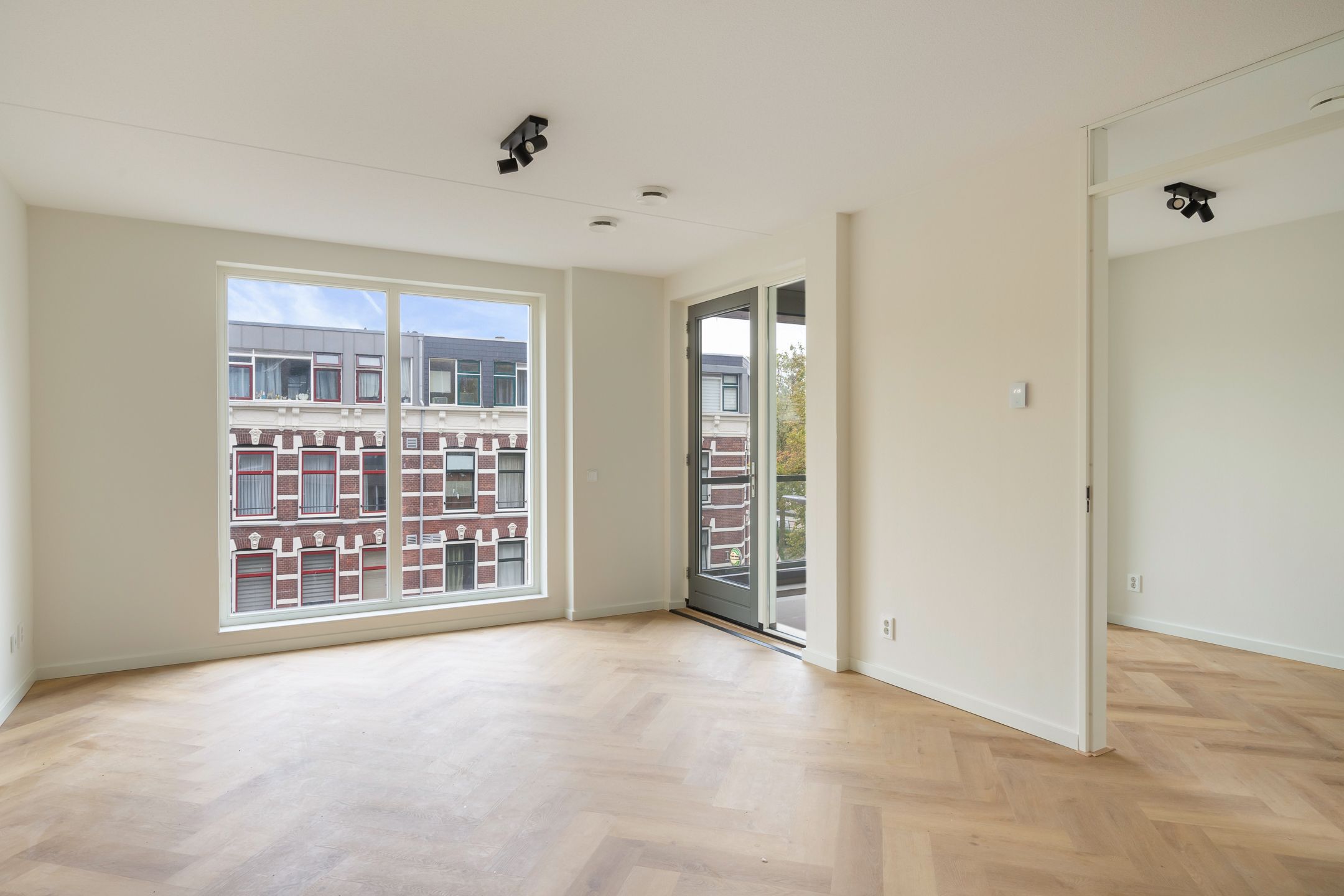 Foto van Roentgenstraat 129, Rotterdam
