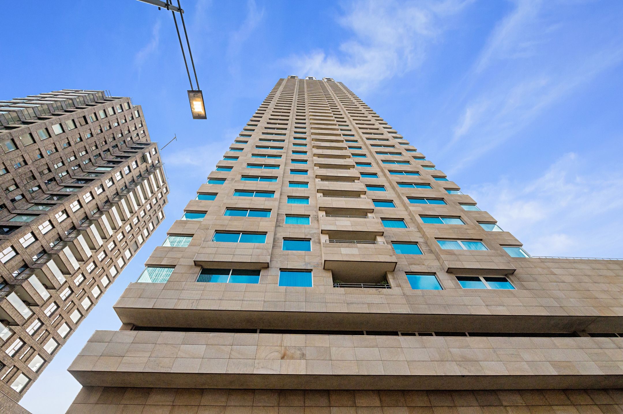 Foto van Van der Hoevenplein 35, Rotterdam