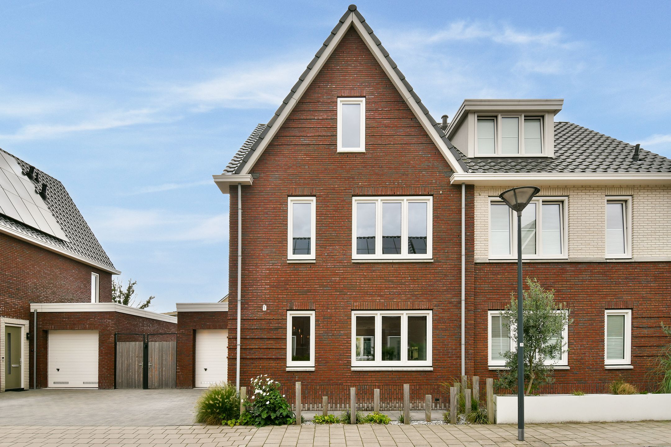 Foto van Pieter van den Hoogenbandstraat 38, Schiedam