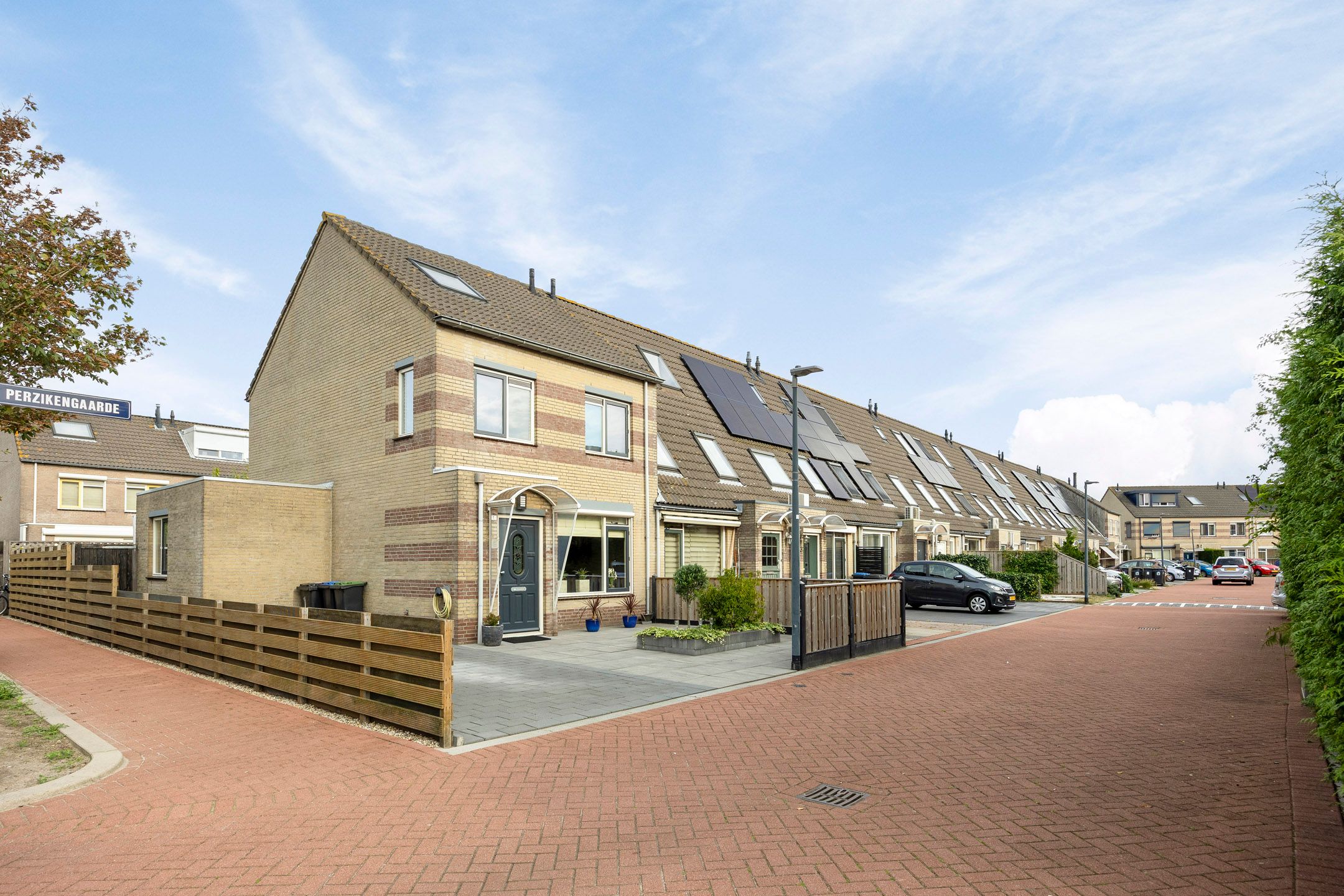 Foto van Perzikengaarde 1, Schiedam
