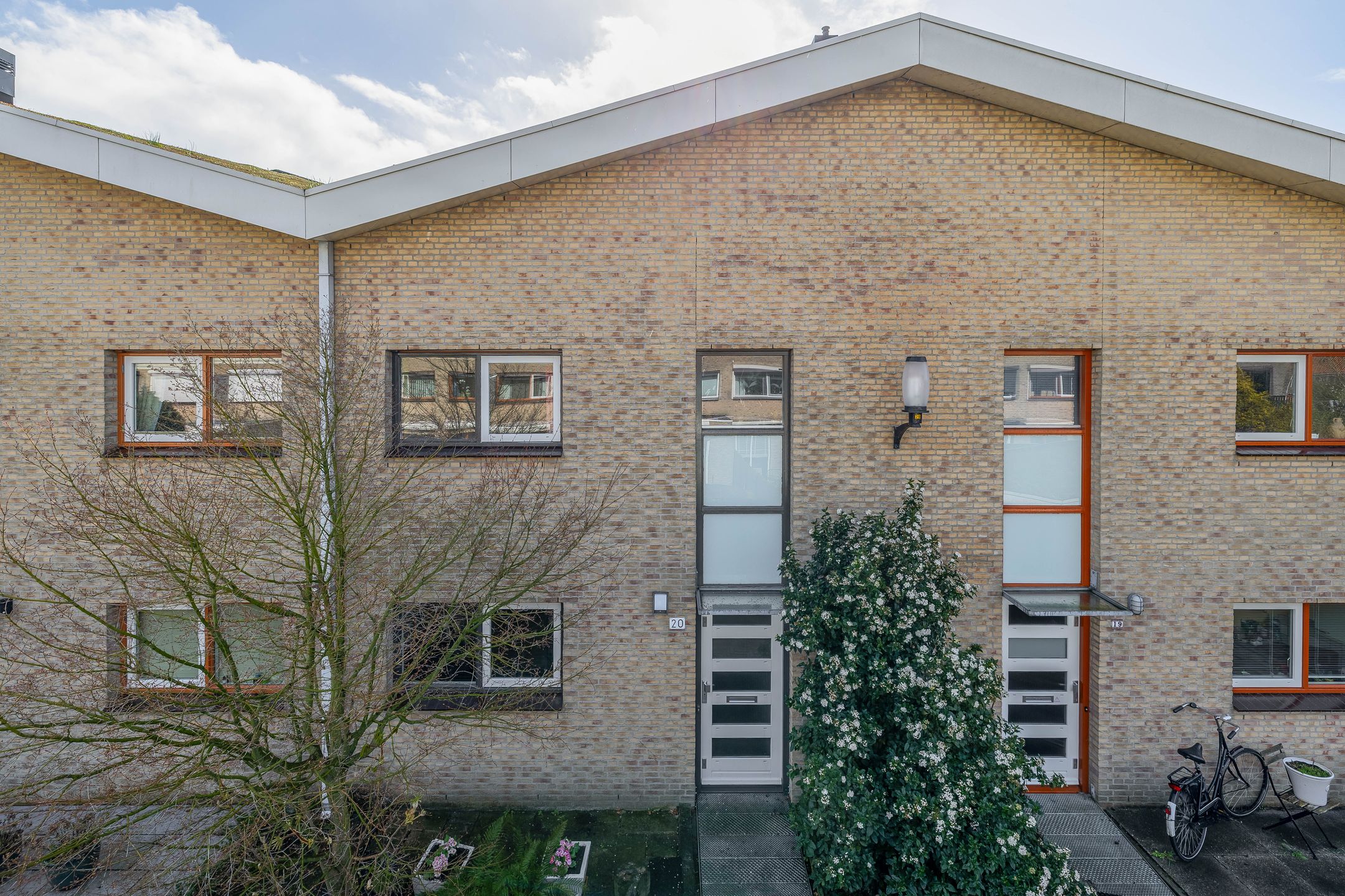 Foto van Jonkvrouw van Naaldwijklaan 20, Vlaardingen