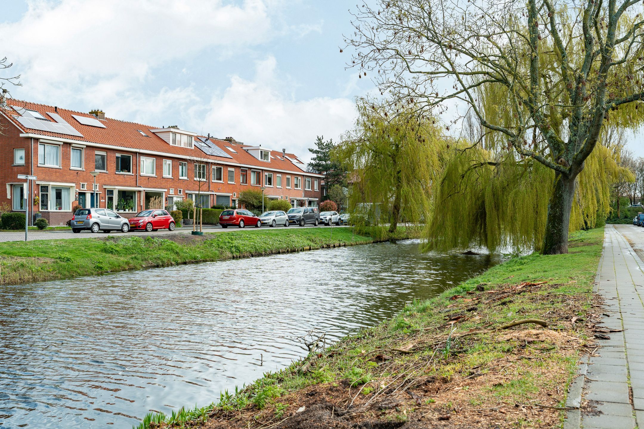 Foto van Surinamesingel 37, Vlaardingen
